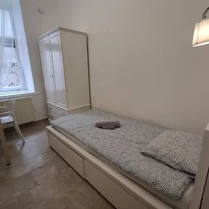 With Privat Shower In 3 Bed & Breakfast Vienna